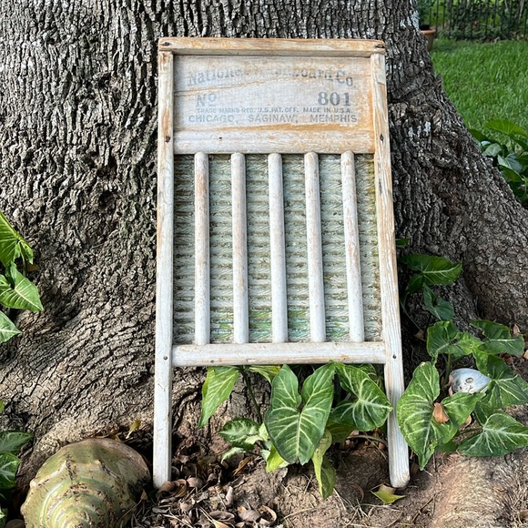 Antique washboard - Picture 1 of 5